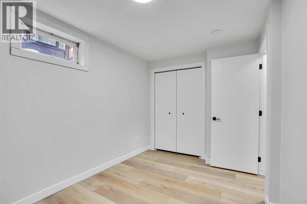 Single Family House 4 Level for Sale in  Castleglen Way NE Castleridge Calgary 