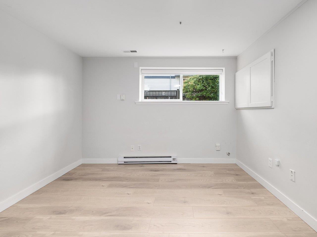 1154 FINLAY STREET, White Rock