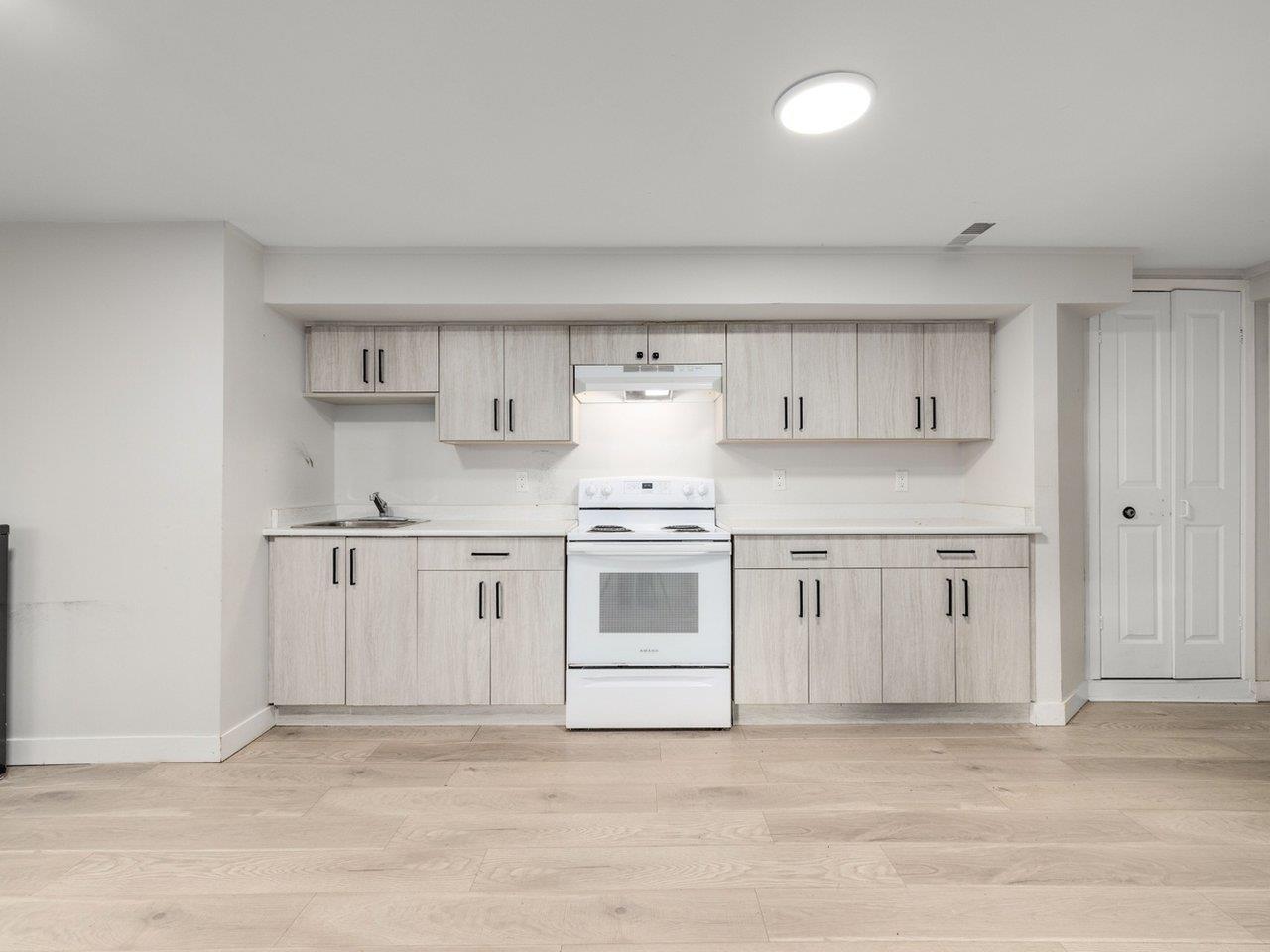 1154 FINLAY STREET, White Rock