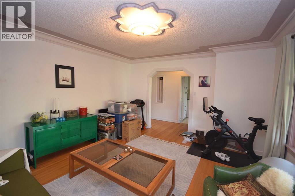 Single Family House for Sale in main floor   Street NW Capitol Hill Calgary 