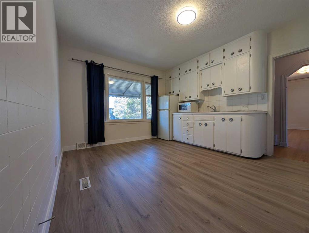 Single Family House for Sale in main floor   Street NW Capitol Hill Calgary 