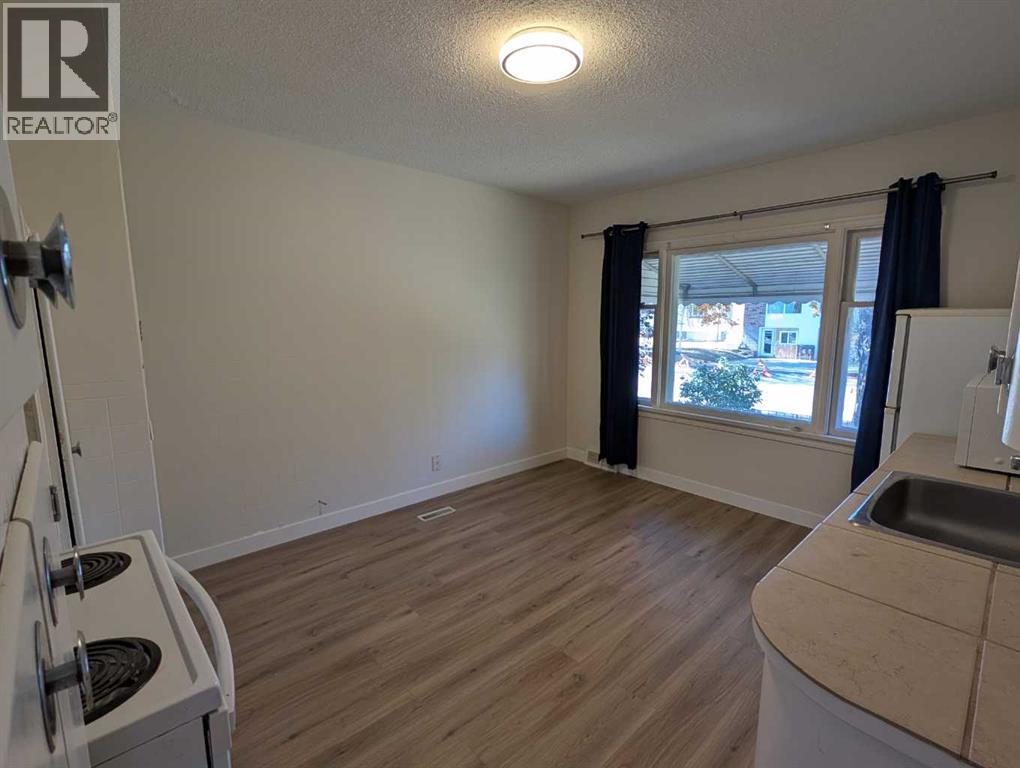 Single Family House for Sale in main floor   Street NW Capitol Hill Calgary 