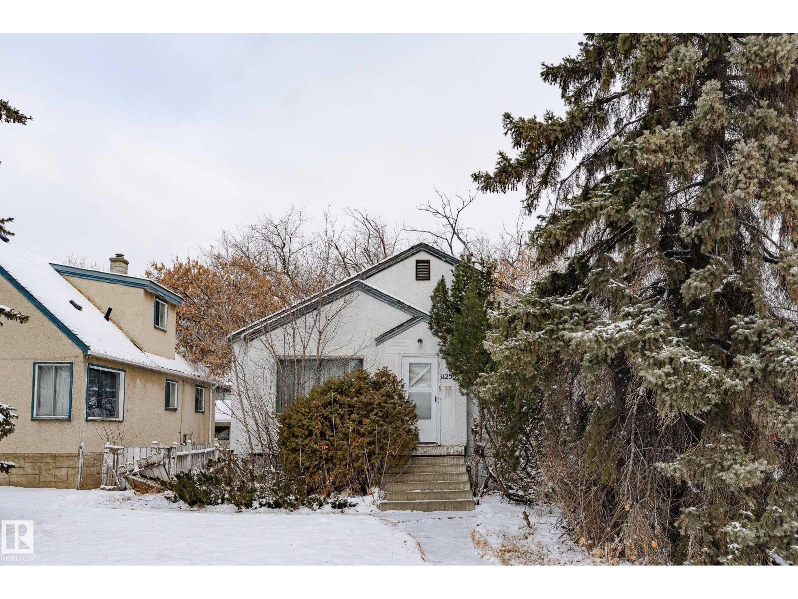 11250 72 AV NW, Edmonton