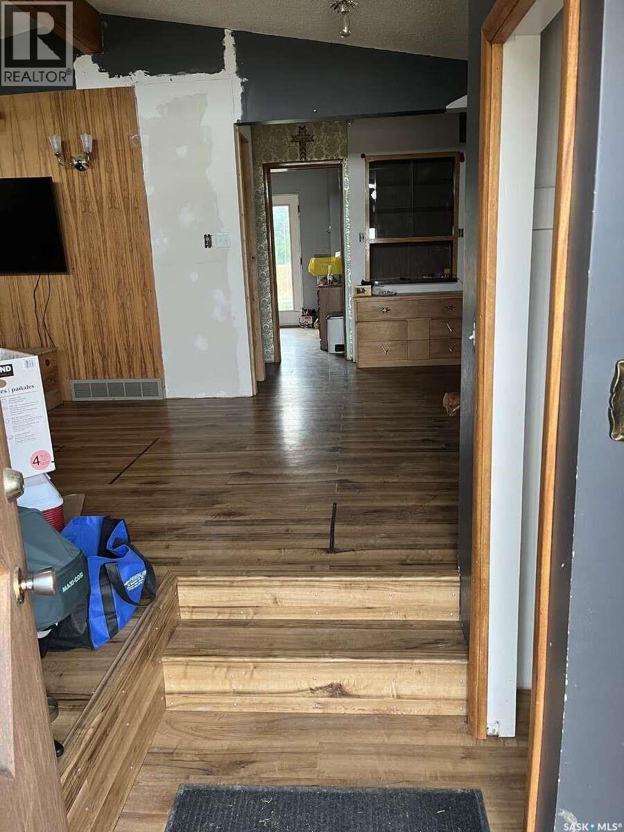 506 1st AVENUE W - Photo 3 of 31, Leader, Saskatchewan