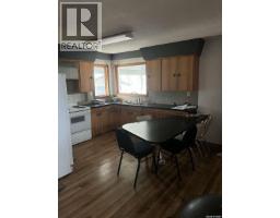 506 1st Avenue W, Leader, SK S0N1H0 Photo 9