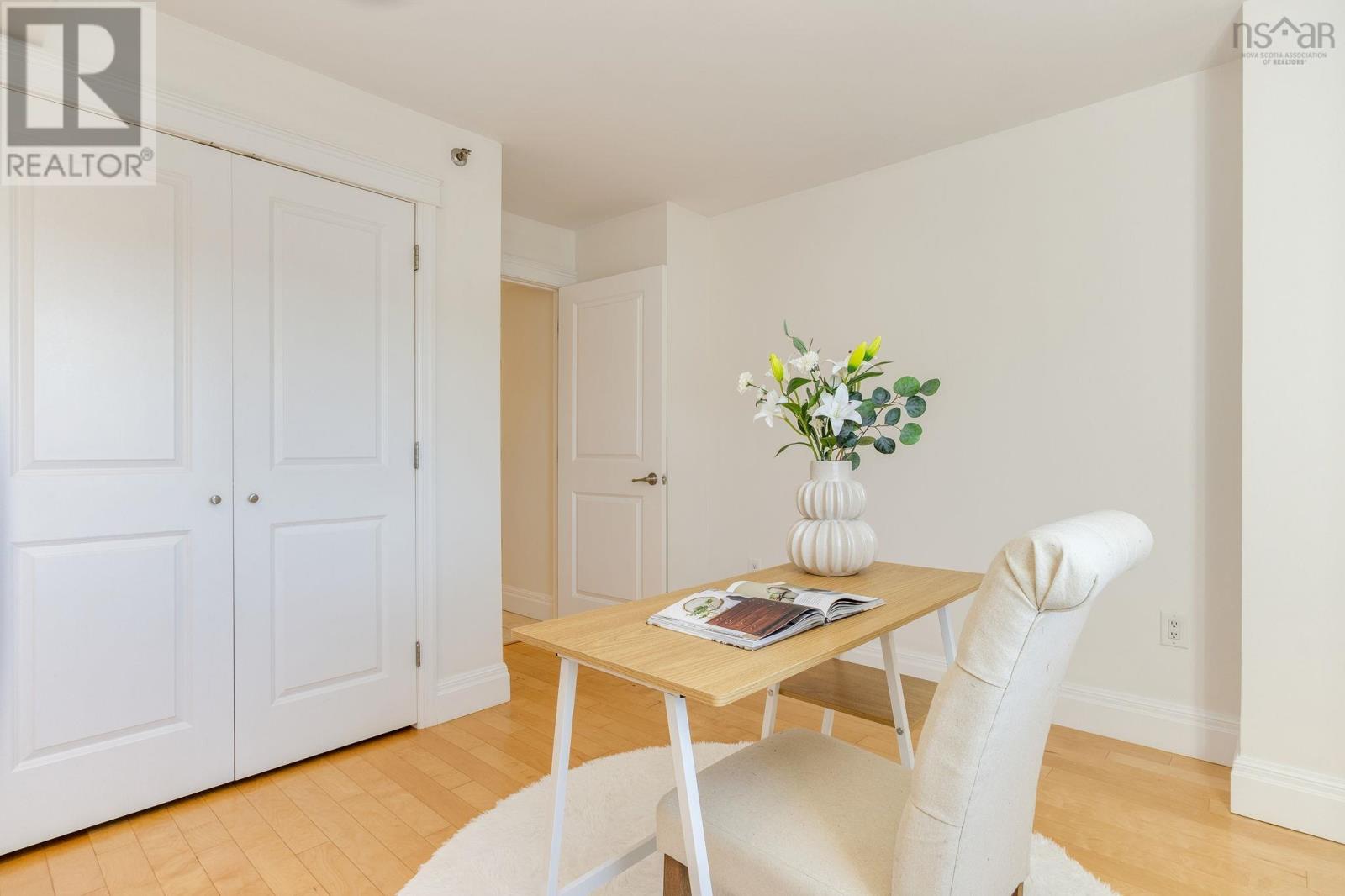 Property 30 of 45 of 710 45 Vimy Avenue