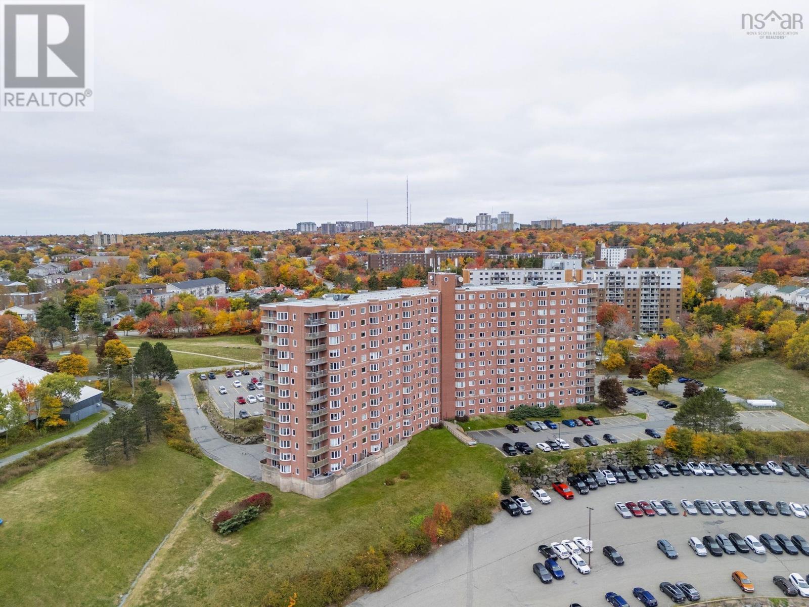 Property 4 of 45 of 710 45 Vimy Avenue