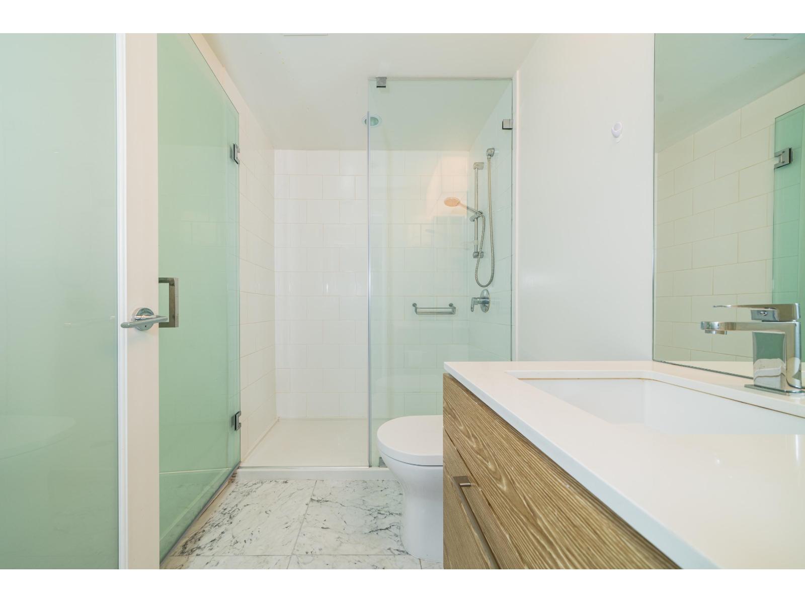 1401 13438 CENTRAL AVENUE, Surrey