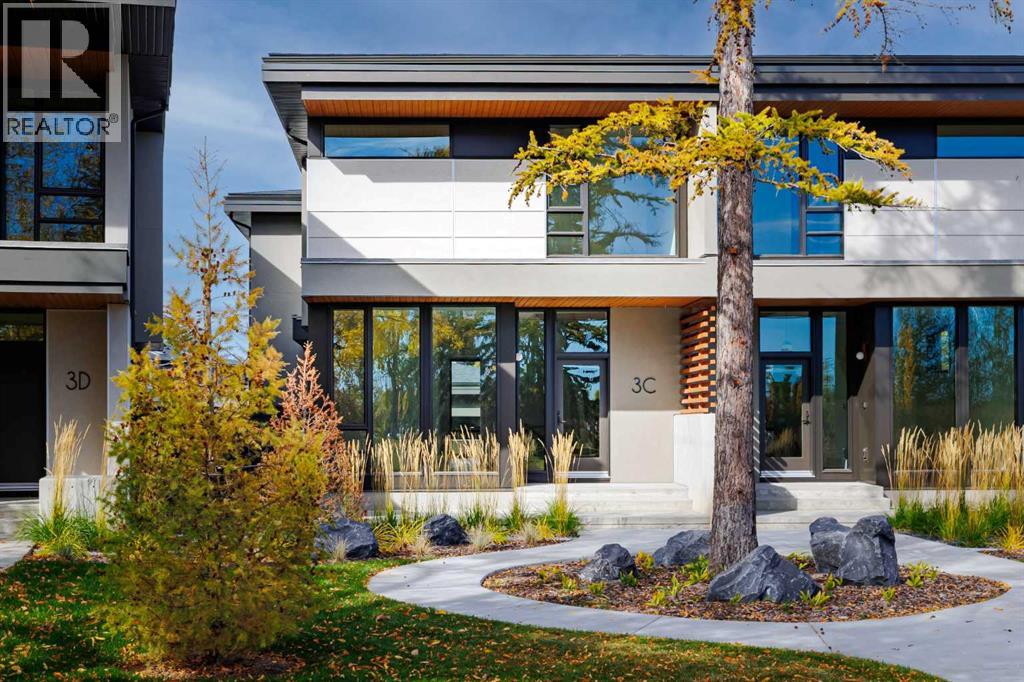 Single Family House for Sale in C Willow Crescent SW Spruce Cliff Calgary 