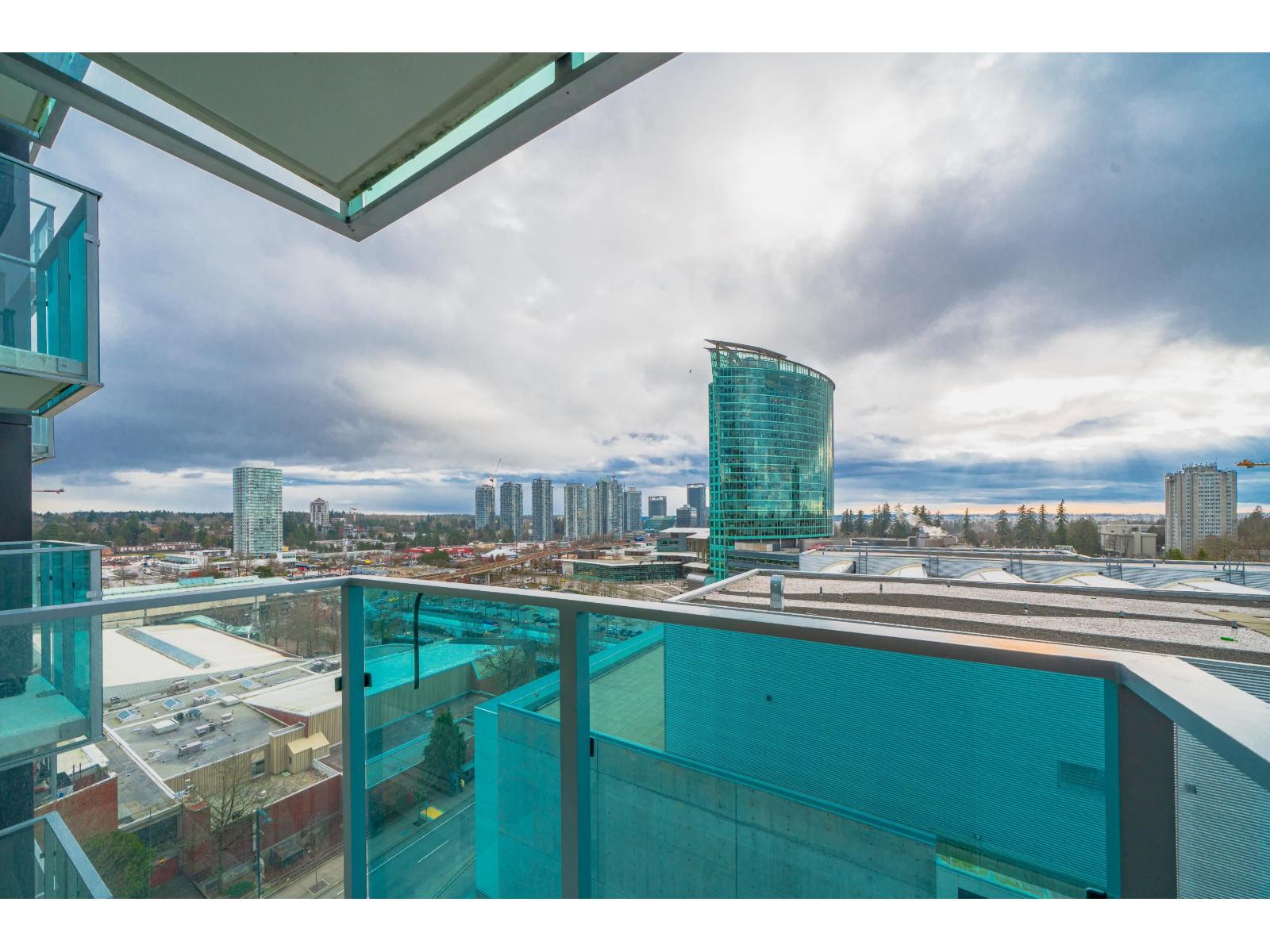 1401 13438 CENTRAL AVENUE, Surrey
