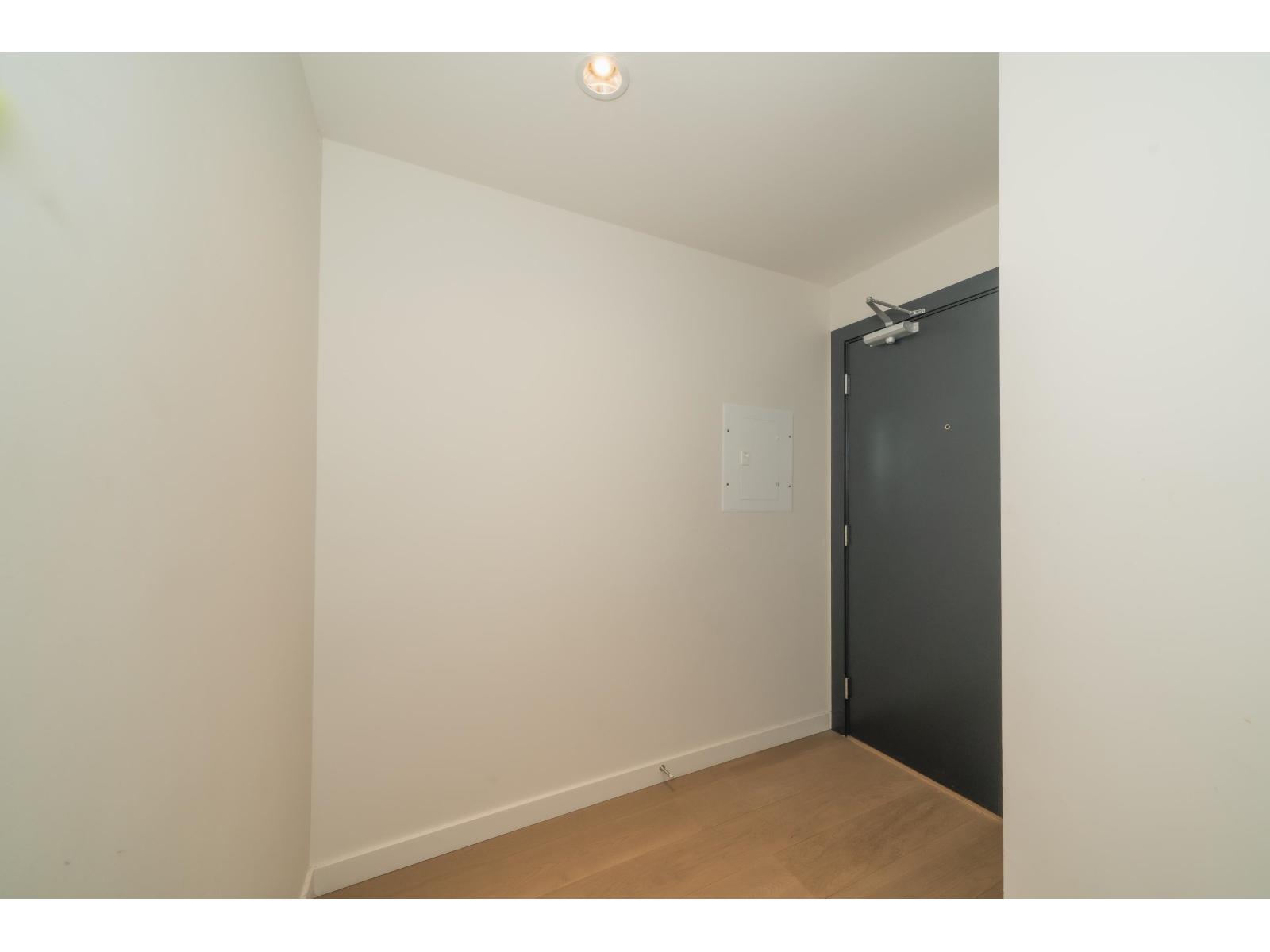 1401 13438 CENTRAL AVENUE, Surrey