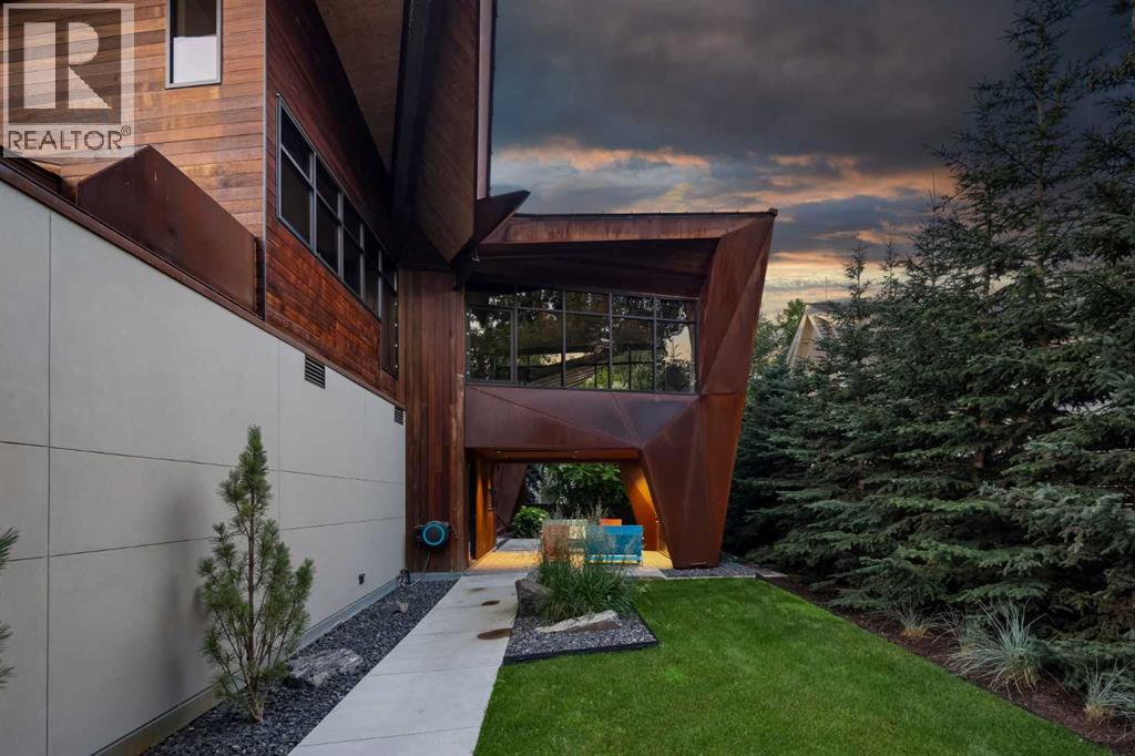 Single Family House for Sale in  Montreal Avenue SW Upper Mount Royal Calgary 