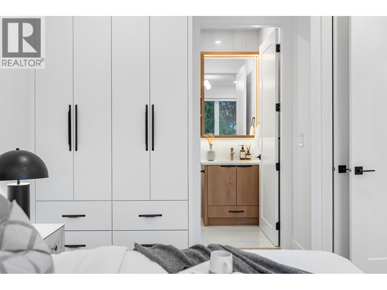 1 2435 NAPIER STREET, Vancouver