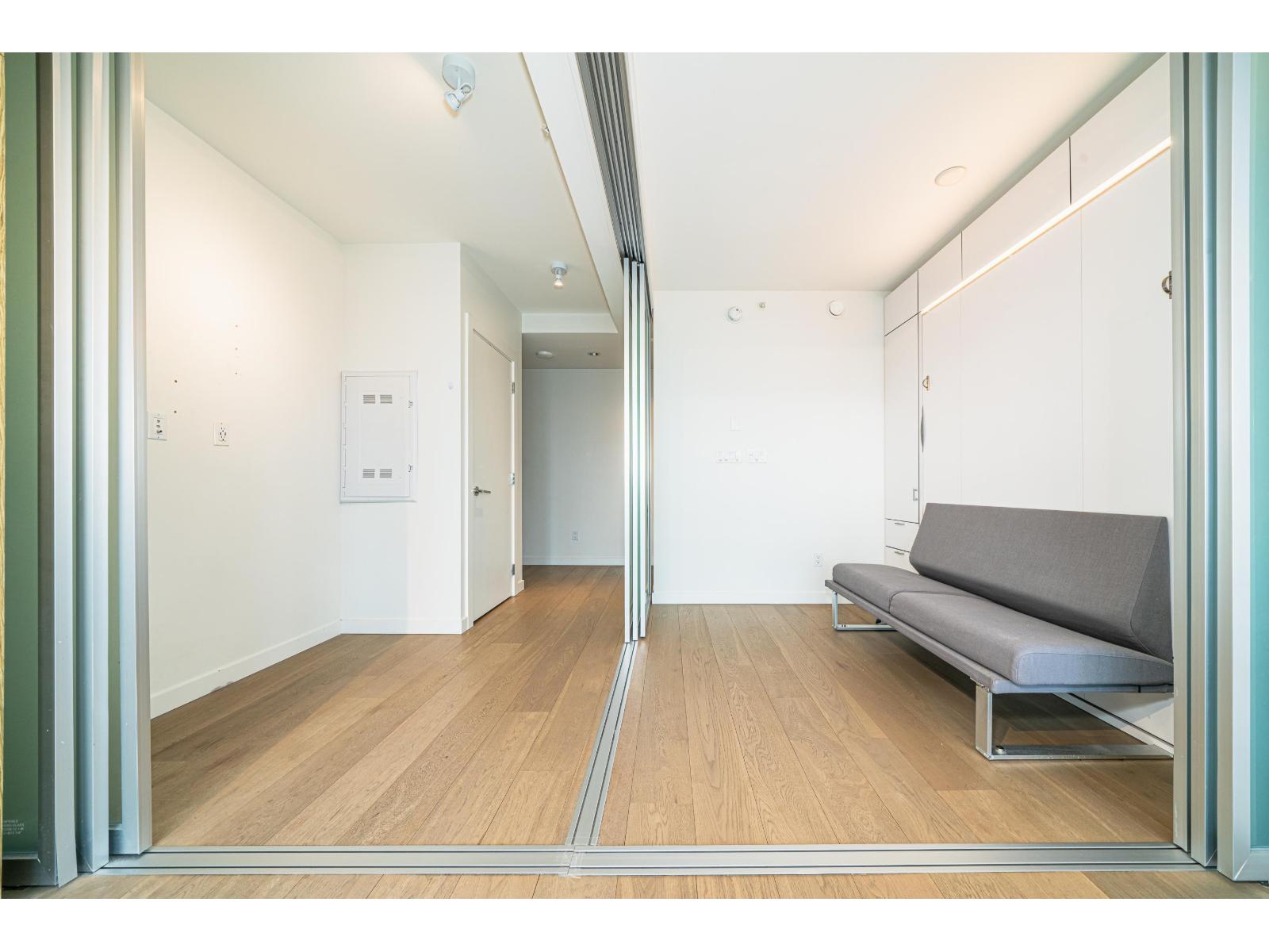 1401 13438 CENTRAL AVENUE, Surrey