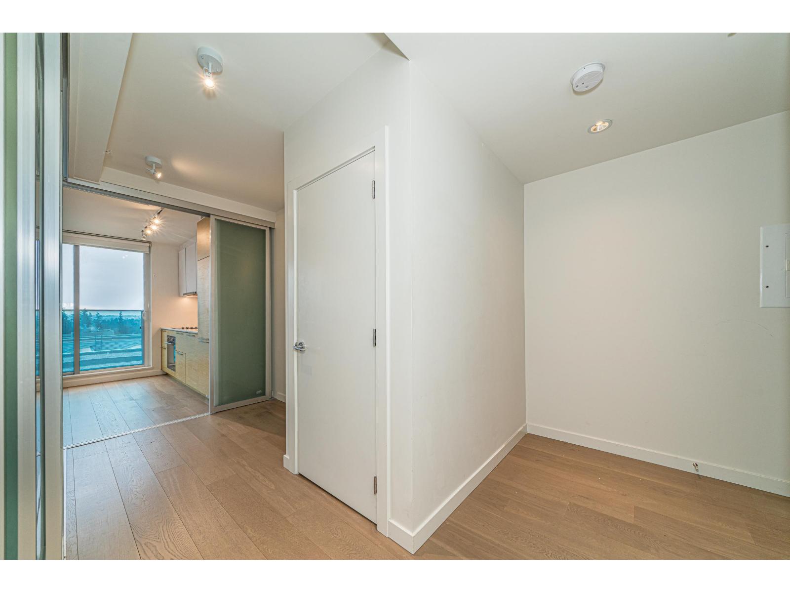 1401 13438 CENTRAL AVENUE, Surrey