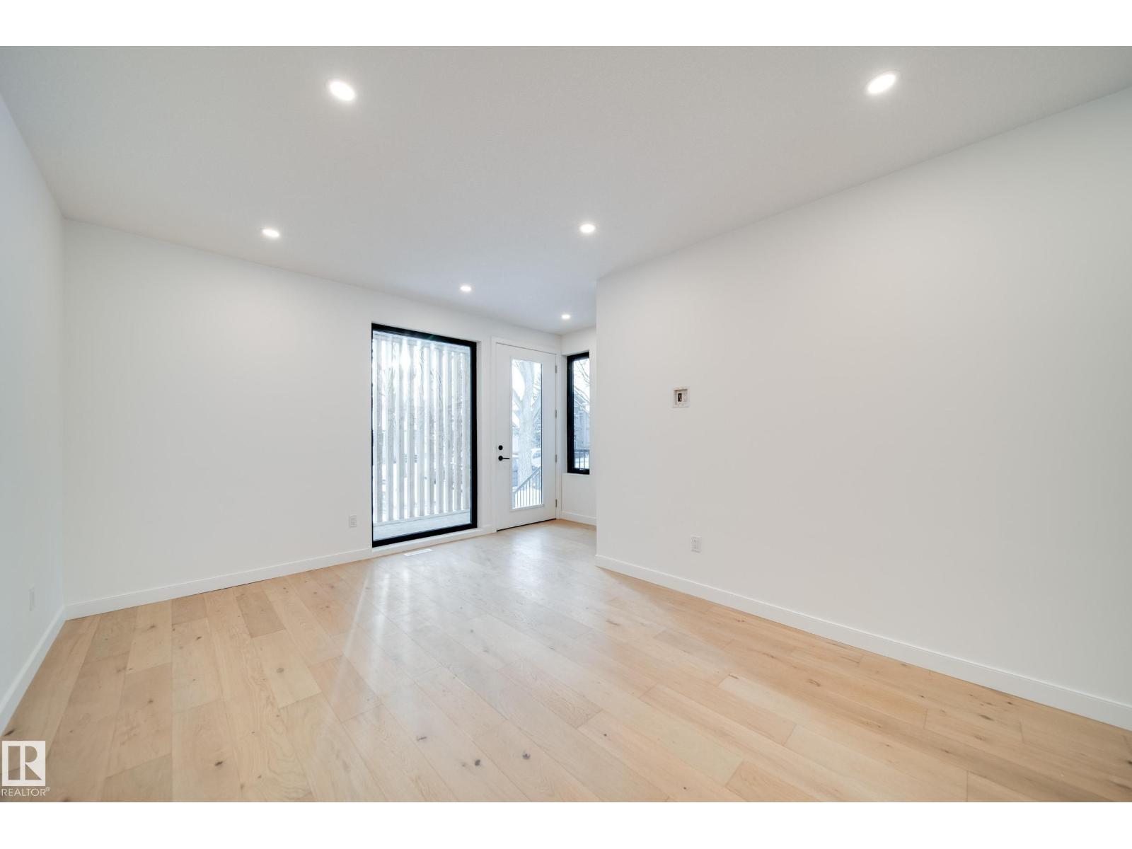 7540 80 AV NW, Edmonton