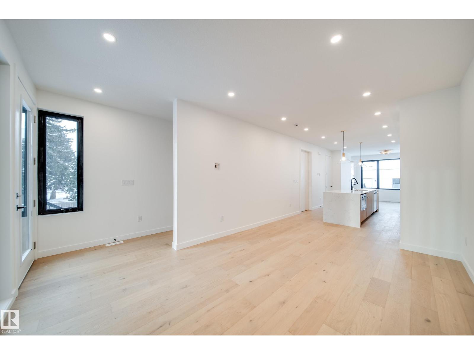 7540 80 AV NW, Edmonton