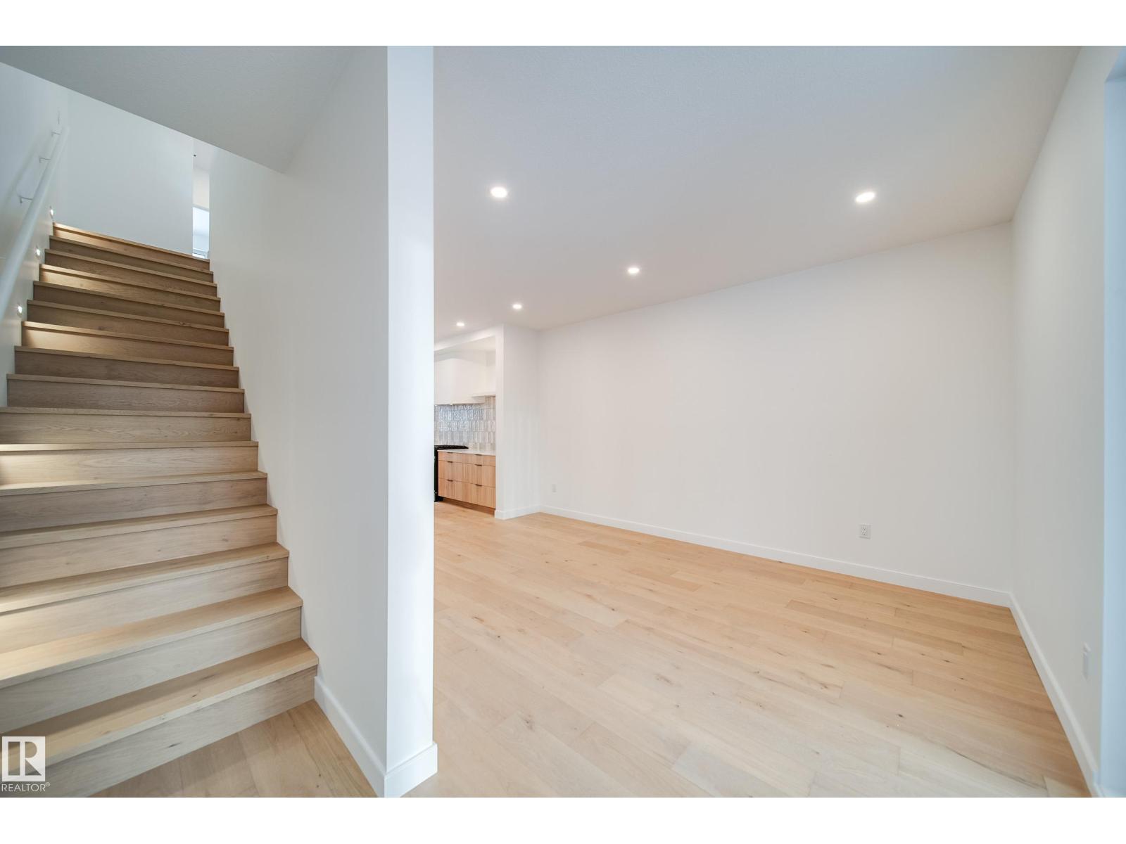 7540 80 AV NW, Edmonton