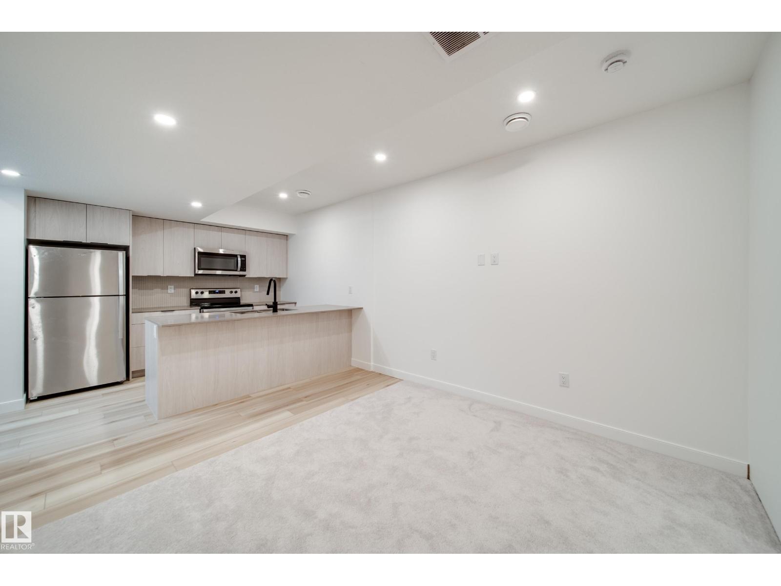 7540 80 AV NW, Edmonton