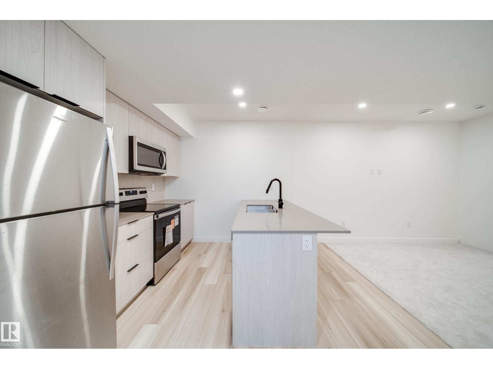 7540 80 AV NW, Edmonton