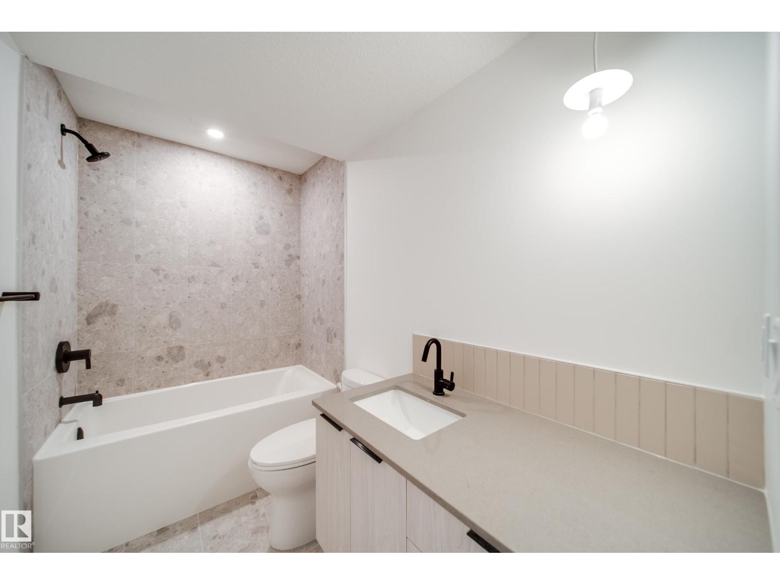 7540 80 AV NW, Edmonton