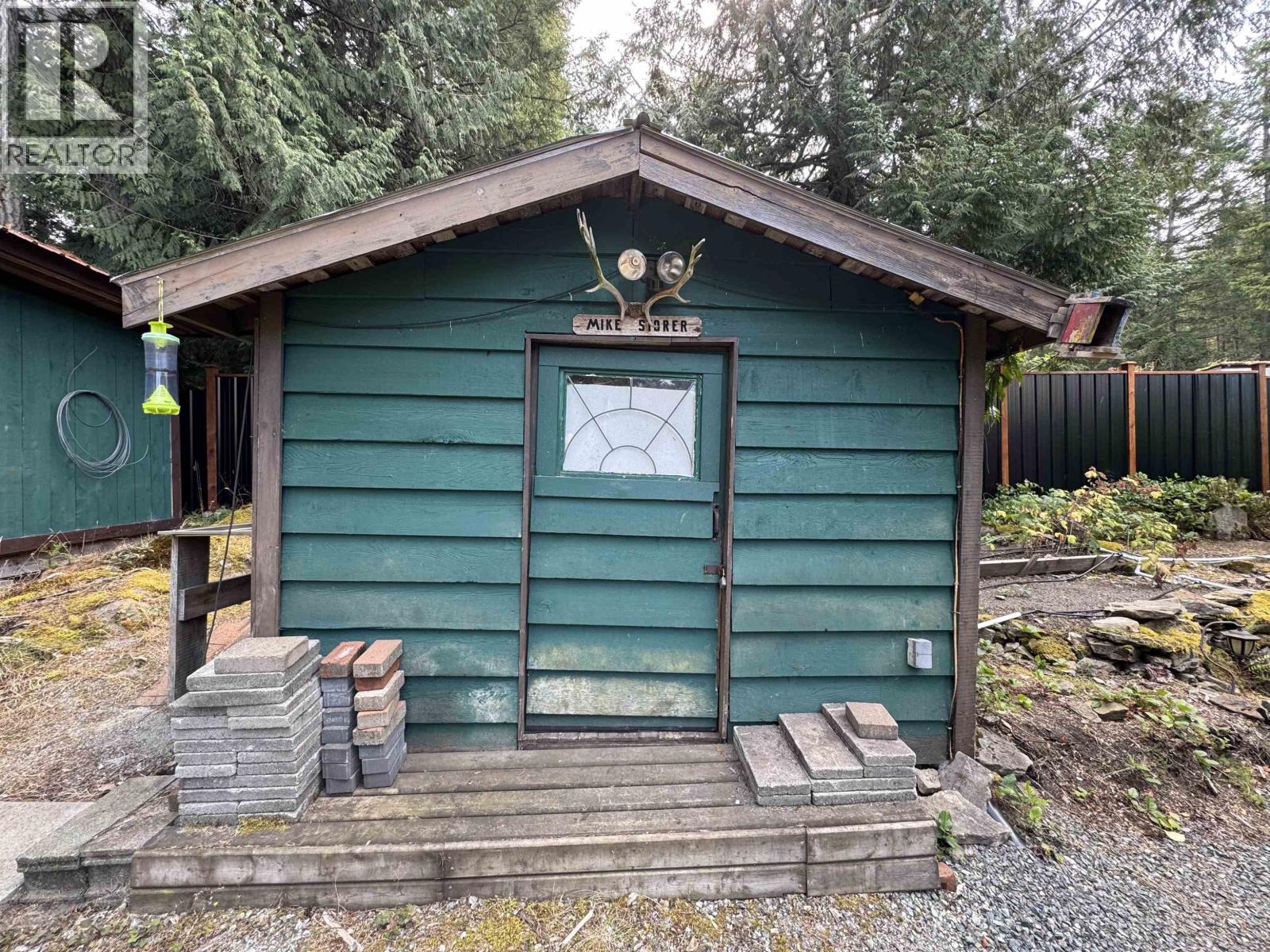 714 CHARTER ROAD, Mayne Island