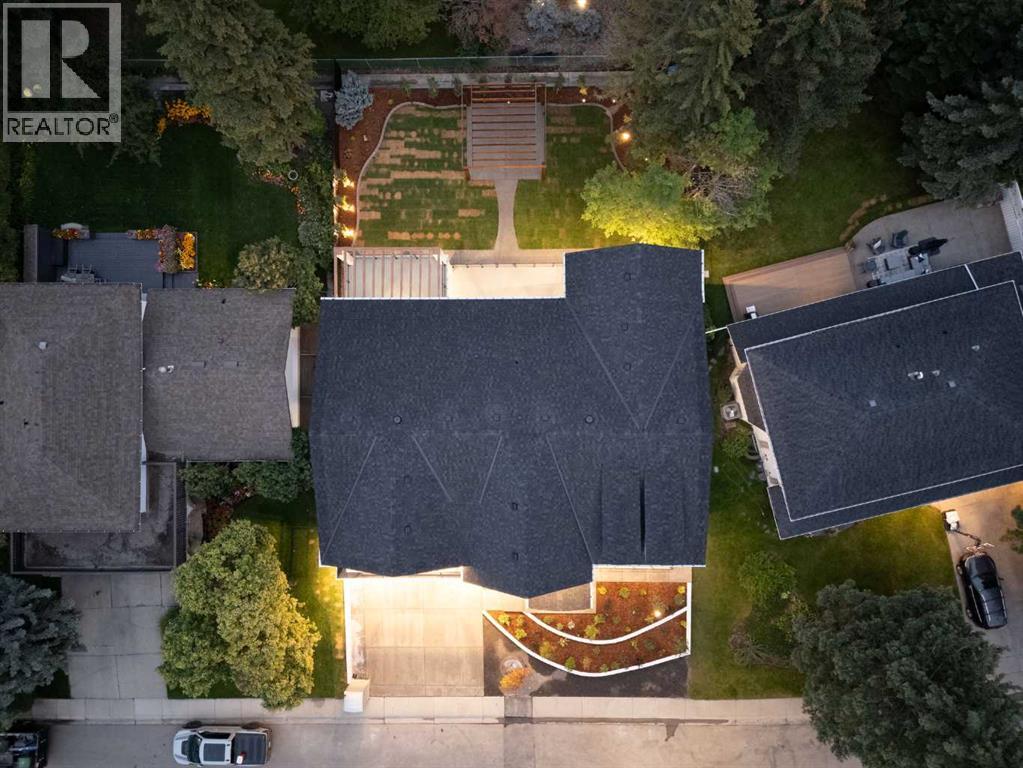 Single Family House for Sale in  Varsity Estates Road NW Varsity Calgary 