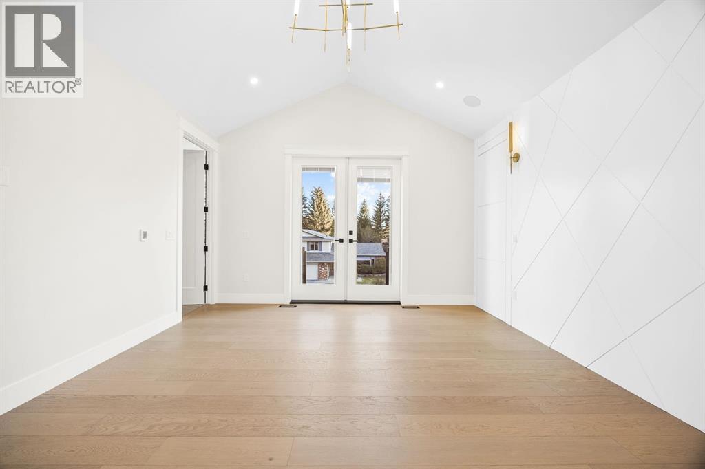 Single Family House for Sale in  Varsity Estates Crescent NW Varsity Calgary 