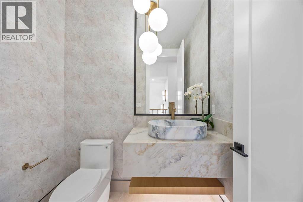 Single Family House for Sale in  Vardana Place NW Varsity Calgary 