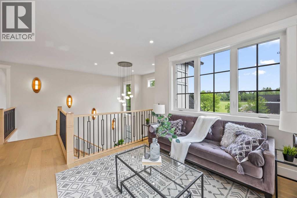 Single Family House for Sale in  Vardana Place NW Varsity Calgary 