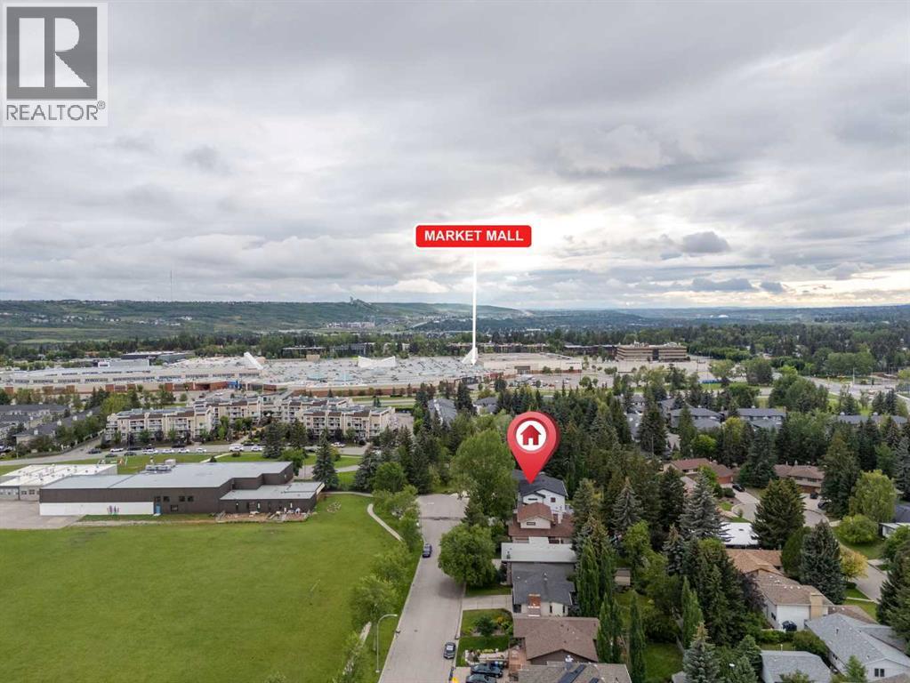 Single Family House for Sale in  Vardana Place NW Varsity Calgary 