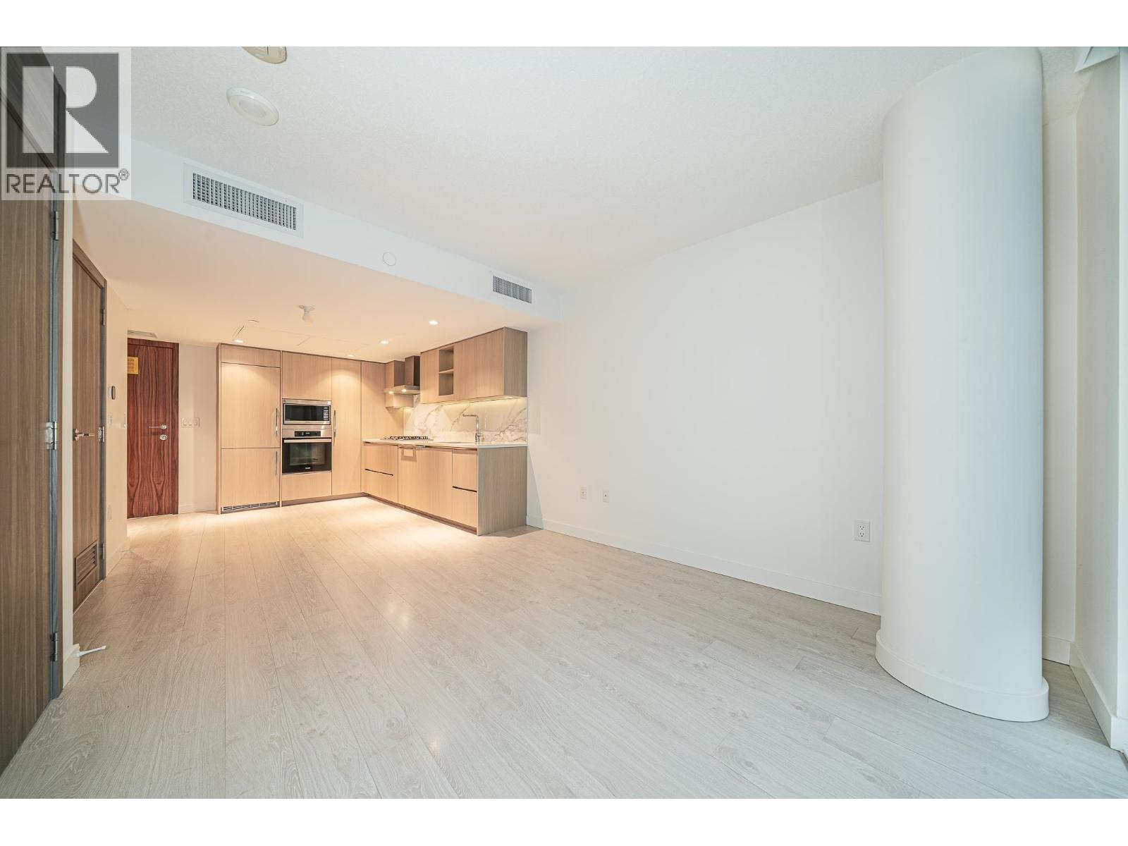 #582-8608 HAZELBRIDGE Way, Richmond