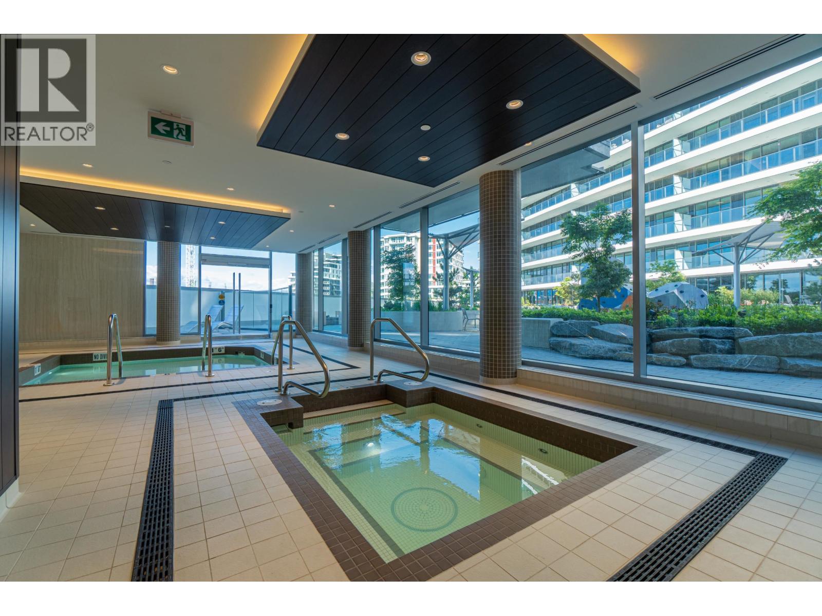 #582-8608 HAZELBRIDGE Way, Richmond