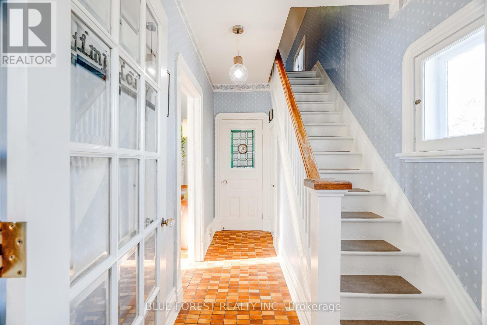 521 UPPER QUEEN STREET - Photo 5 of 50, London South (South P), Ontario