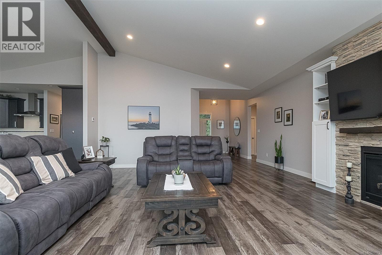 1996 Glenidle Rd, Sooke