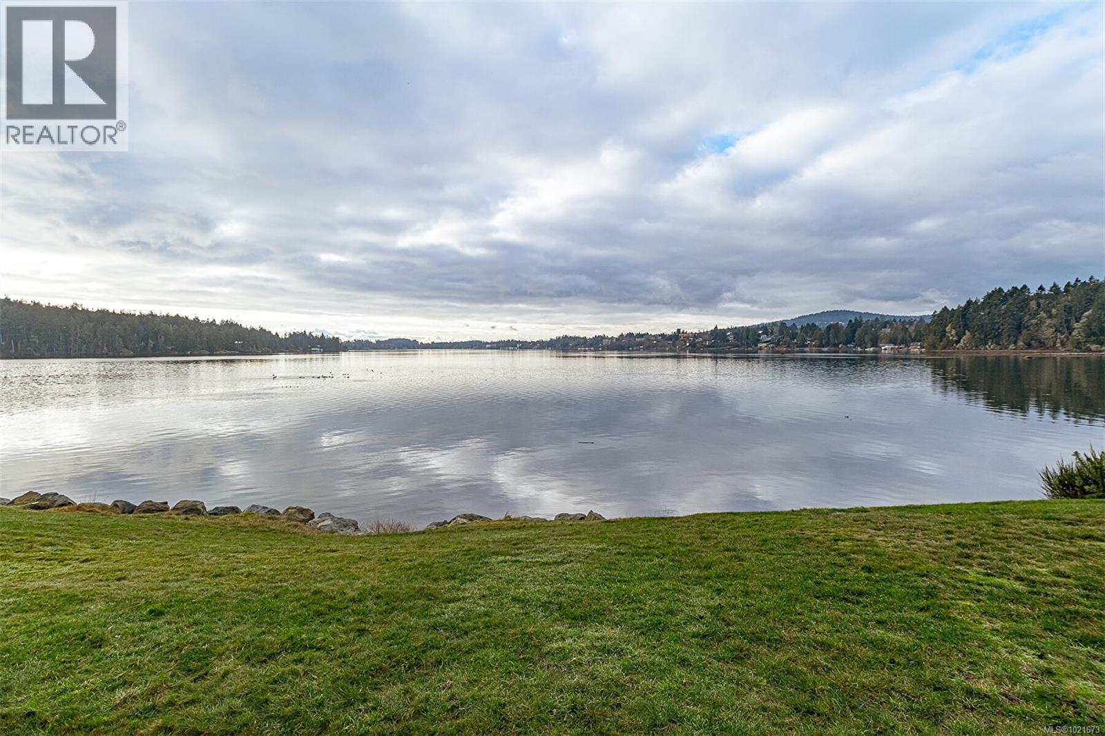 1996 Glenidle Rd, Sooke