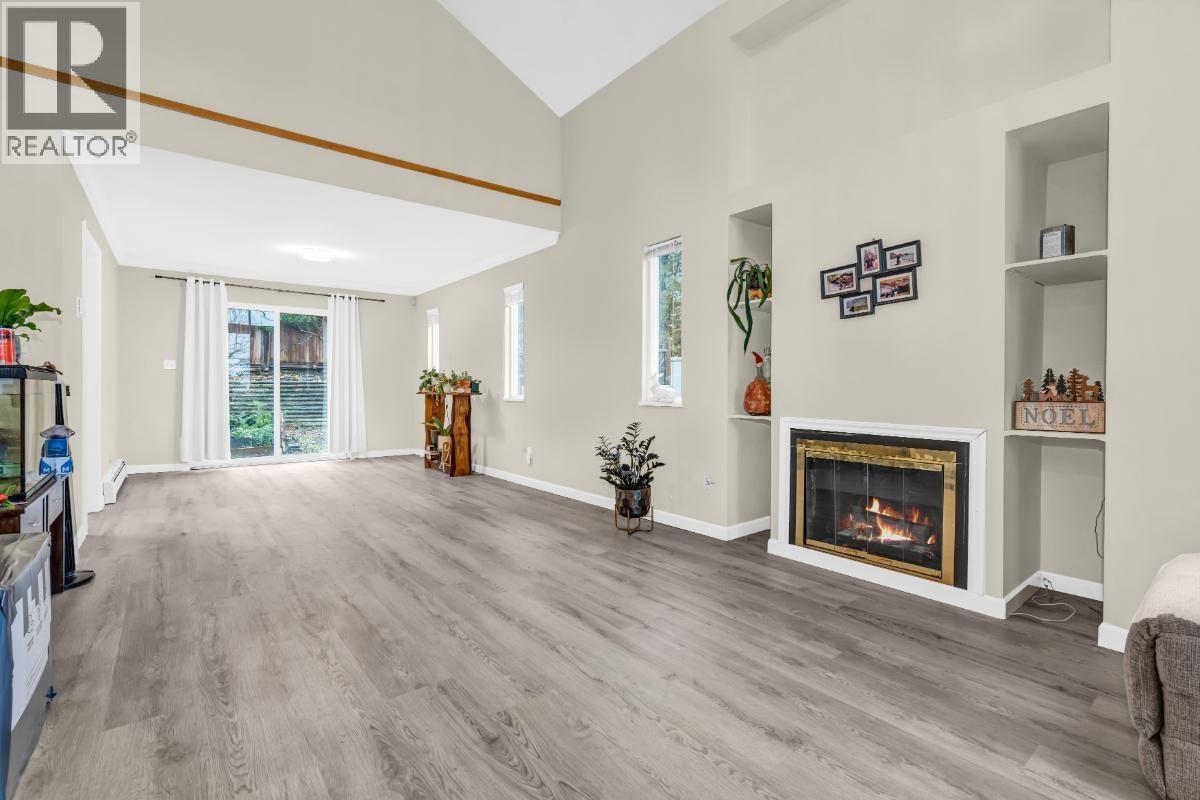 1400 MEADOWVIEW COURT, Coquitlam