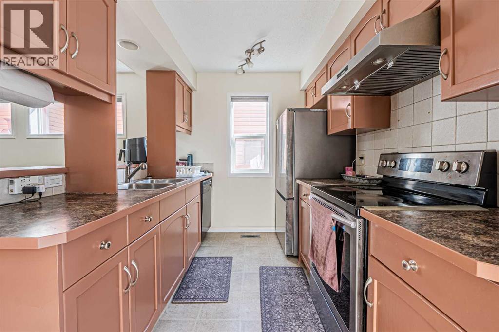 Single Family House for Sale in  Saddlebrook Drive NE Saddle Ridge Calgary 