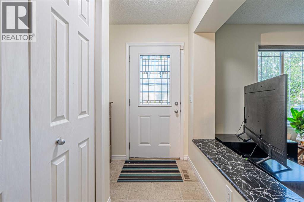 Single Family House for Sale in  Saddlebrook Drive NE Saddle Ridge Calgary 