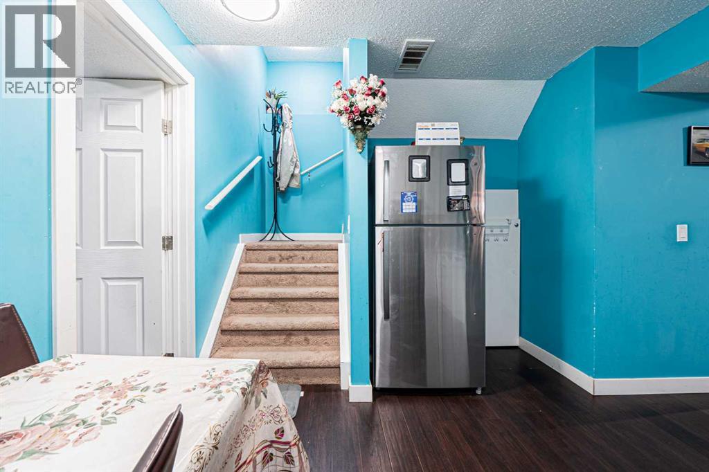 Single Family House for Sale in  Saddlebrook Drive NE Saddle Ridge Calgary 