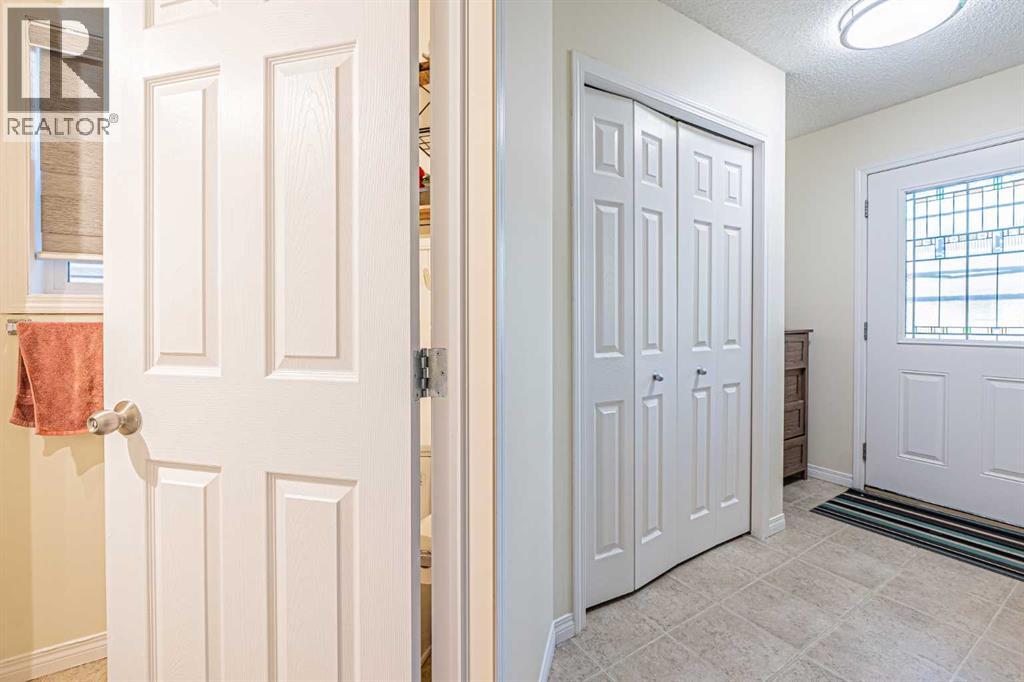 Single Family House for Sale in  Saddlebrook Drive NE Saddle Ridge Calgary 