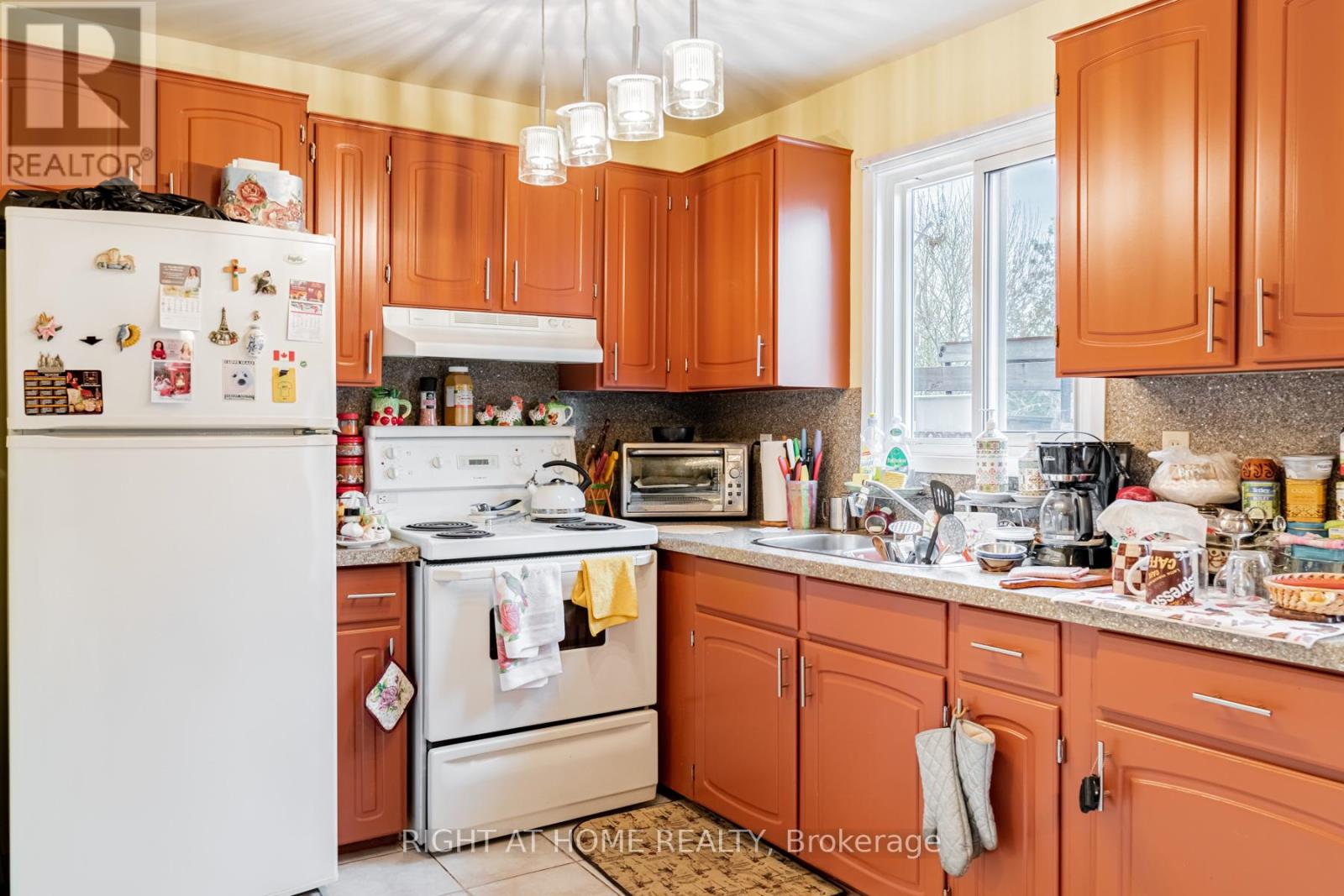4278 SAWMILL VALLEY DRIVE - 8
