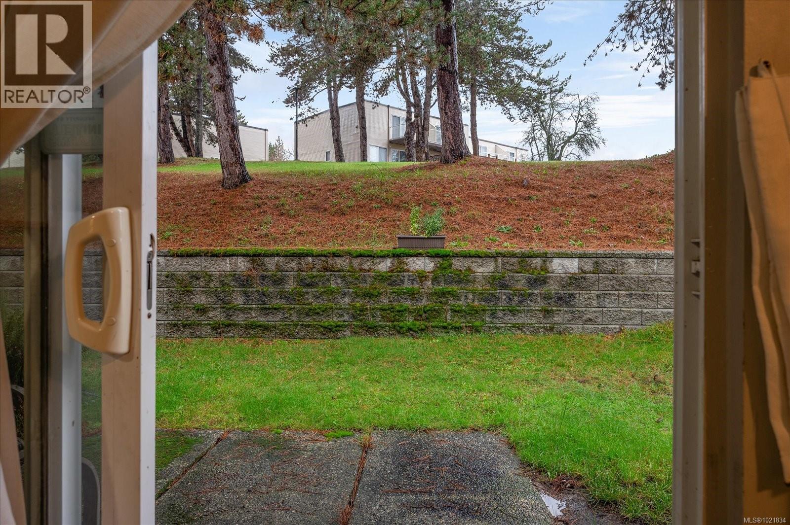 #54 444 BRUCE AVE - 13