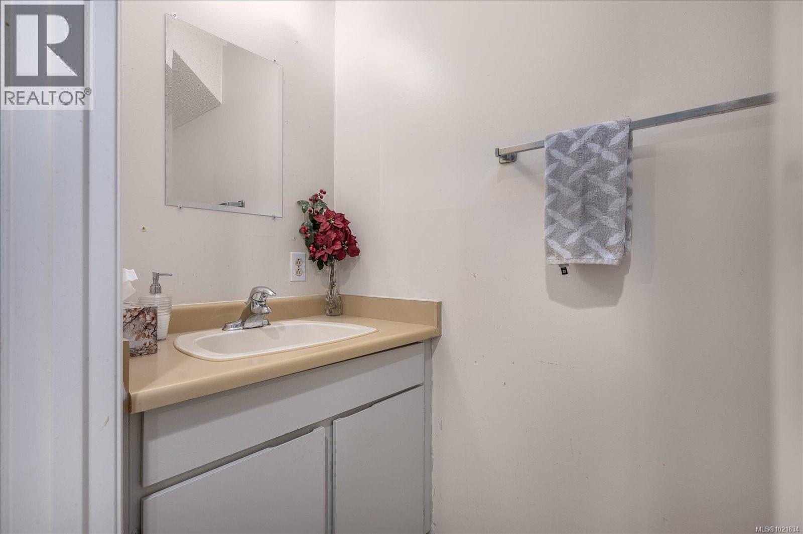 #54 444 BRUCE AVE - 17