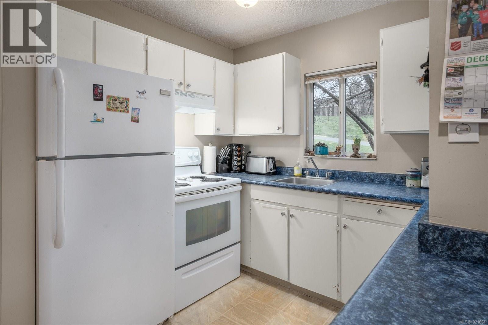 #54 444 BRUCE AVE - 7