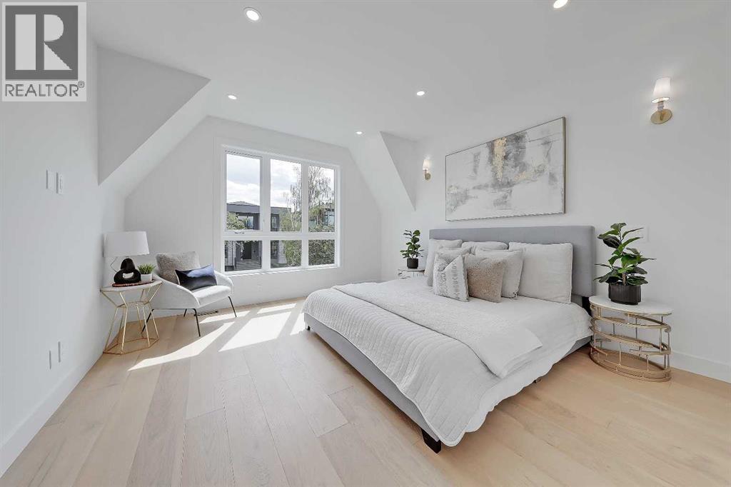 Single Family House for Sale in   Avenue NW Mount Pleasant Calgary 