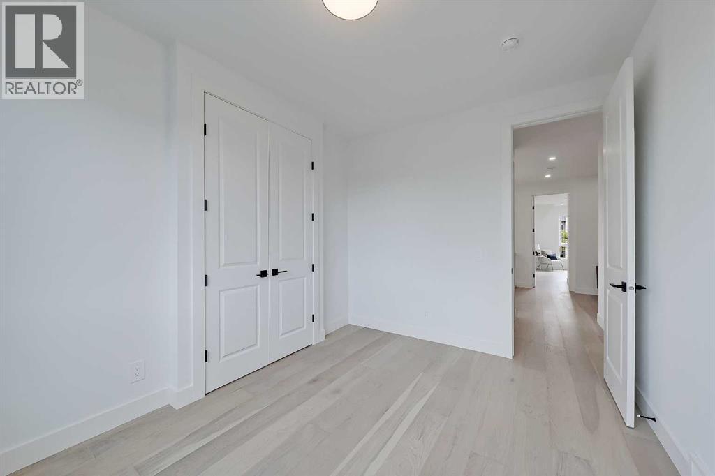 Single Family House for Sale in   Avenue NW Mount Pleasant Calgary 