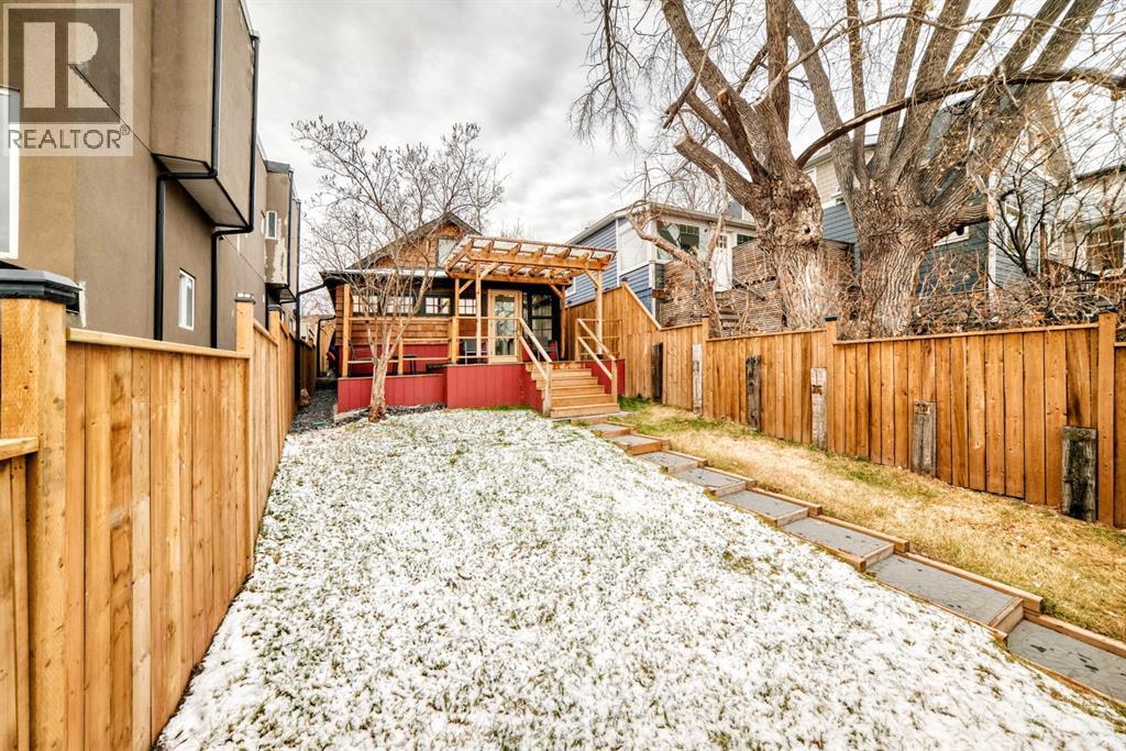 3835 Parkhill Street SW, Calgary, Alberta
