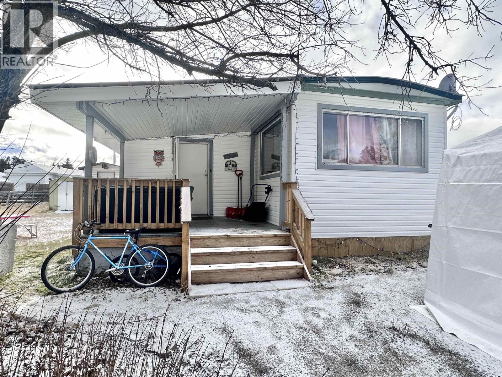 1085 3RD AVENUE, Valemount