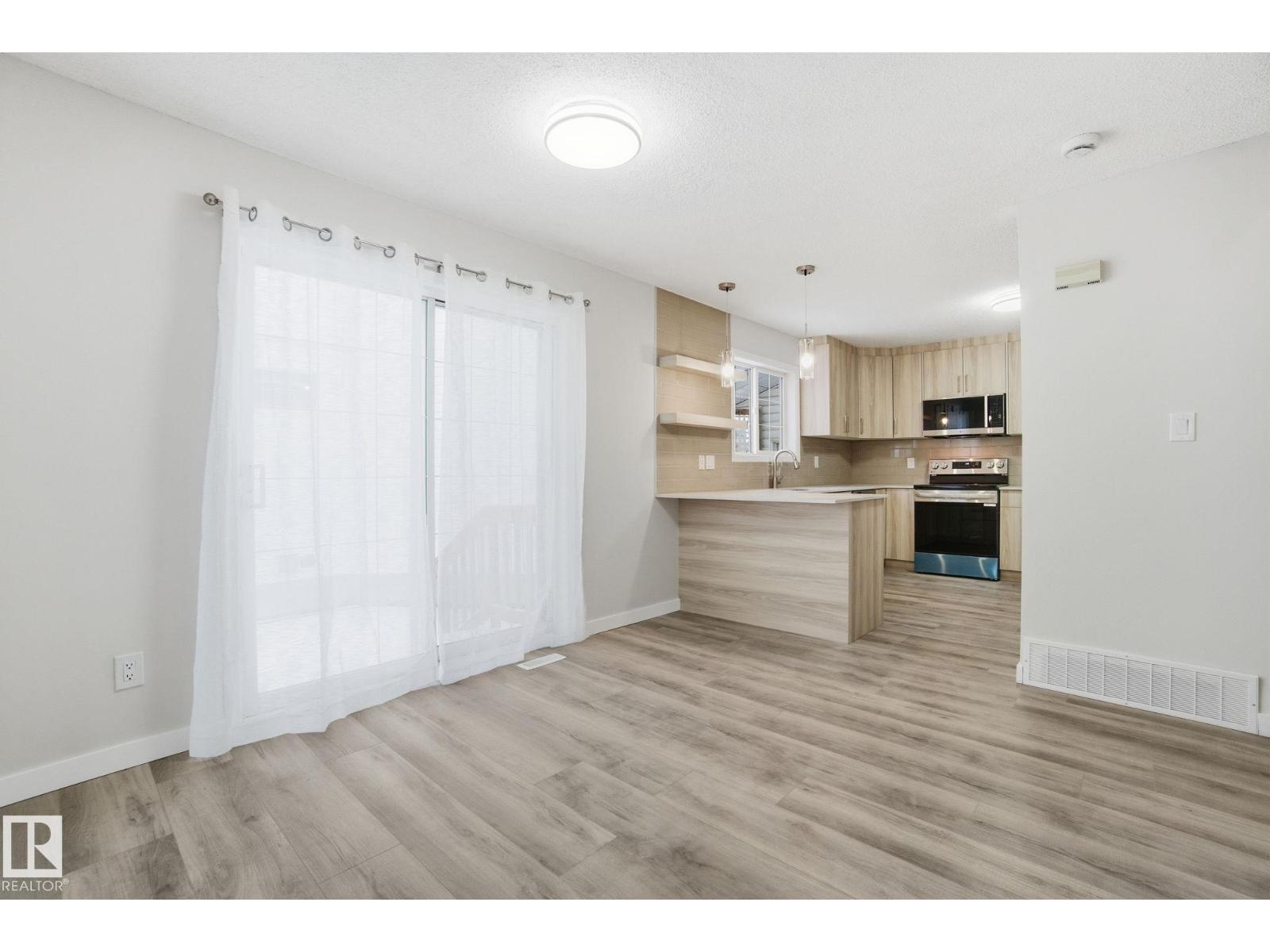 4035 38 ST NW, Edmonton